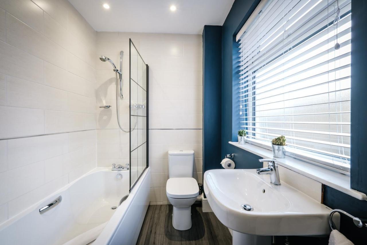 Rockside - Luxury 1 Bedroom Home With Hot Tub, Central Location, Parking And Pet Friendly Віндермір Екстер'єр фото