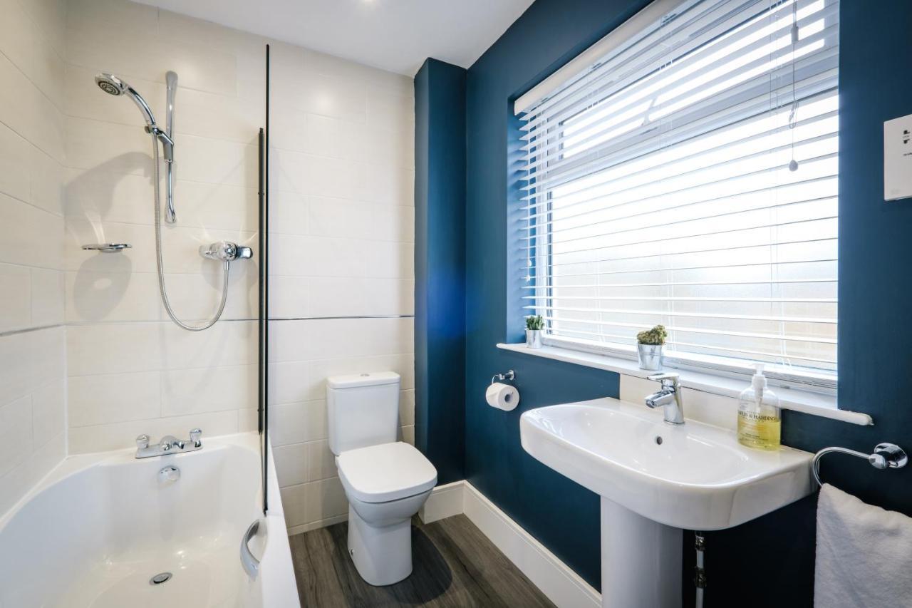 Rockside - Luxury 1 Bedroom Home With Hot Tub, Central Location, Parking And Pet Friendly Віндермір Екстер'єр фото