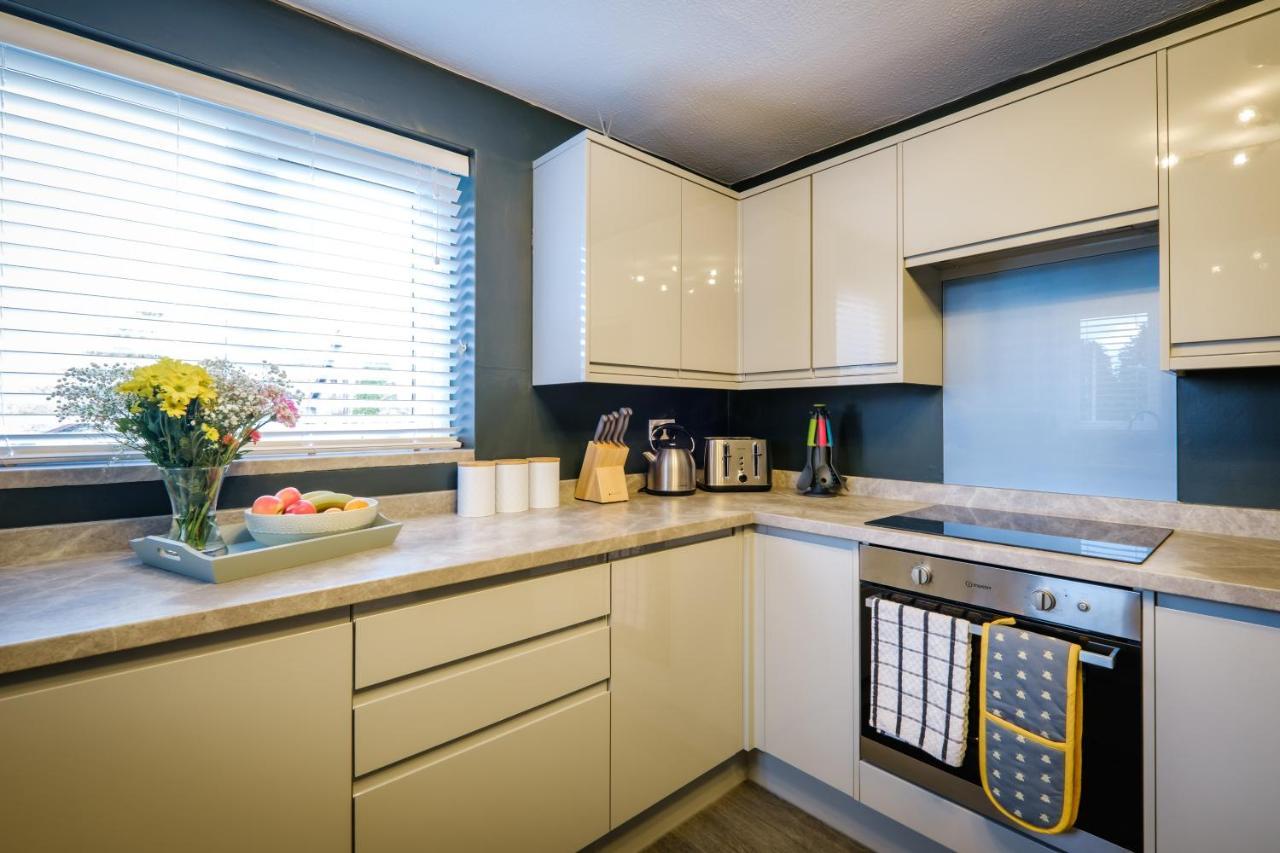 Rockside - Luxury 1 Bedroom Home With Hot Tub, Central Location, Parking And Pet Friendly Віндермір Екстер'єр фото