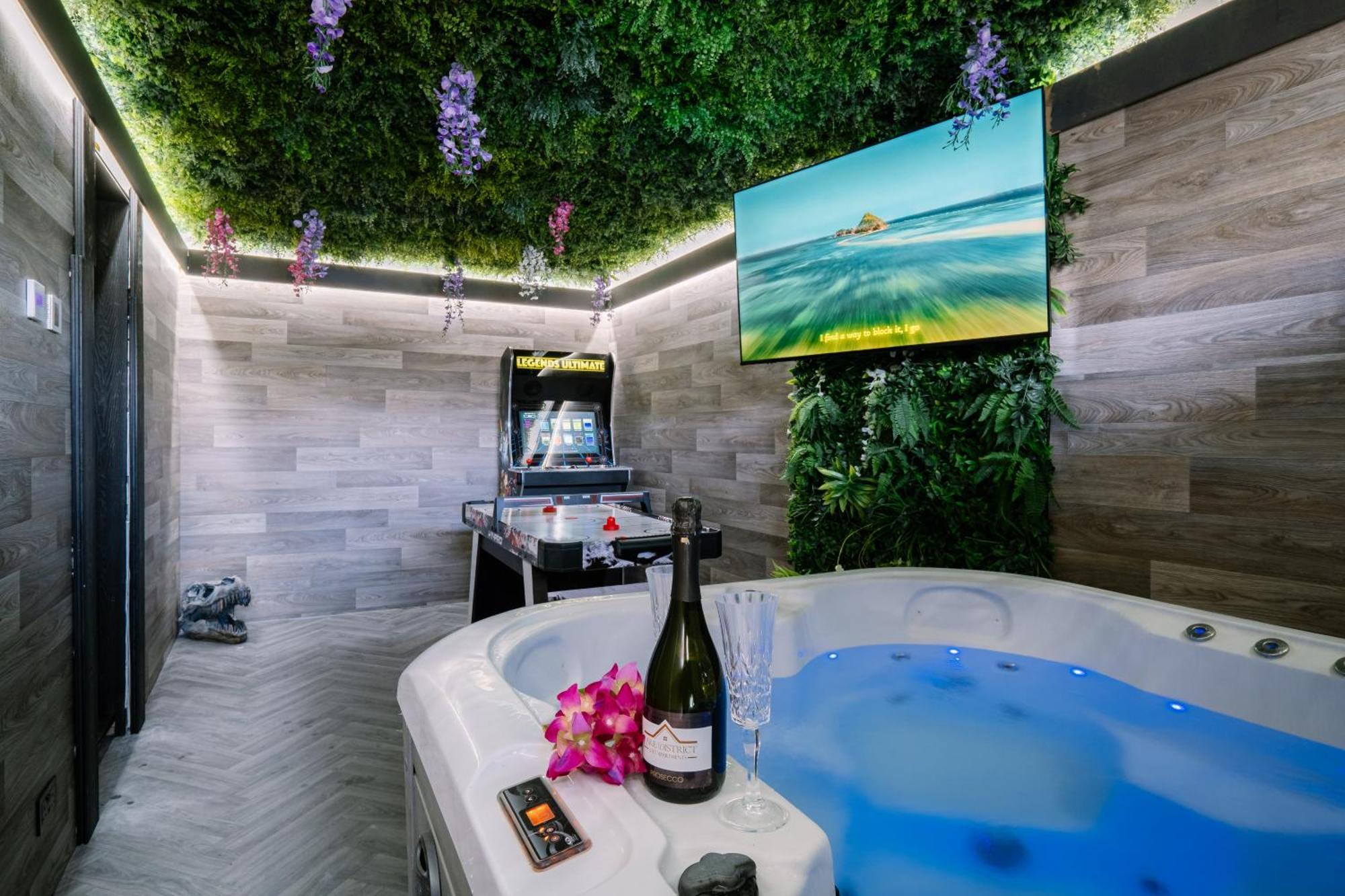 Rockside - Luxury 1 Bedroom Home With Hot Tub, Central Location, Parking And Pet Friendly Віндермір Екстер'єр фото